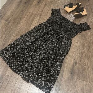 Black Floral Smocked Bodice Midi Dress Large - XL